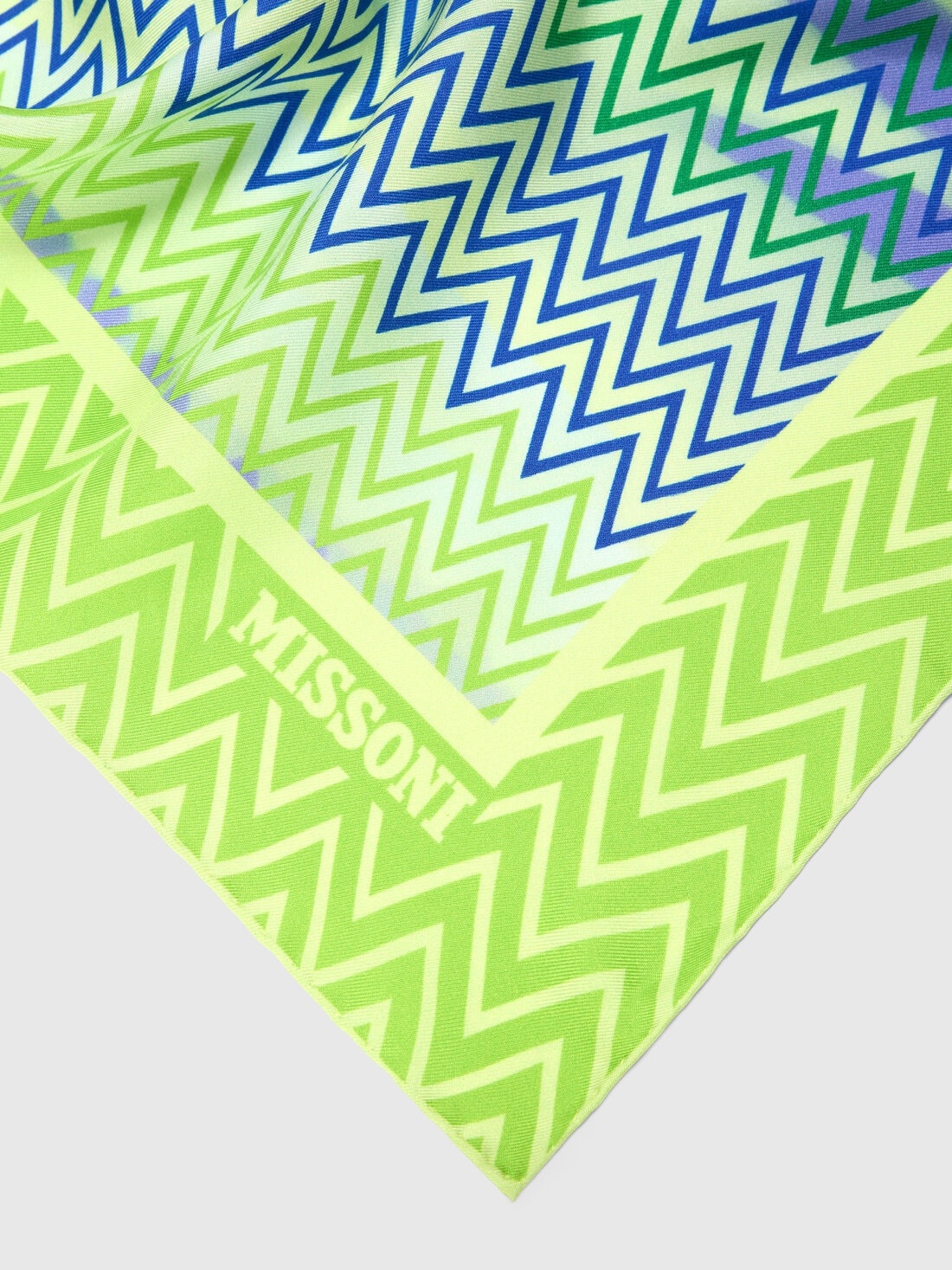 Scarf with zigzag print - 2
