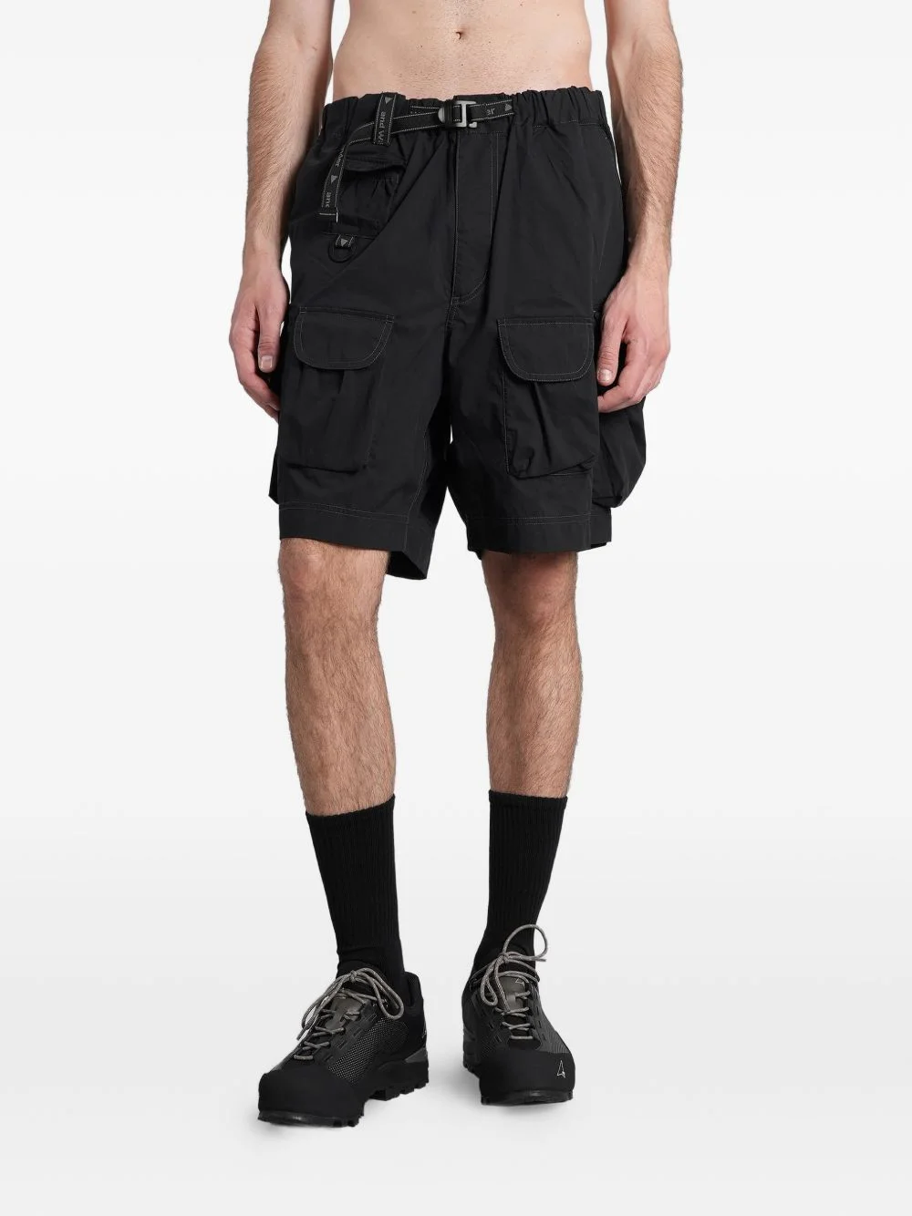 multi-pocket cargo shorts - 1