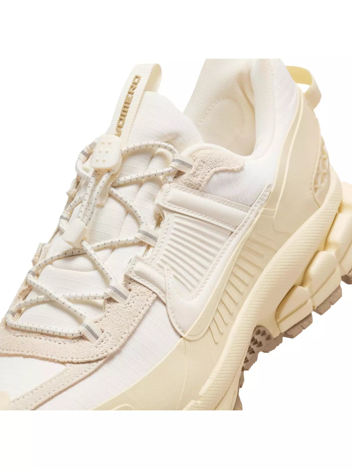 Zoom Vomero Roam "Pale Ivory/Light Khaki/Khaki/Pale Ivory" Men's Winterized Shoe - 7
