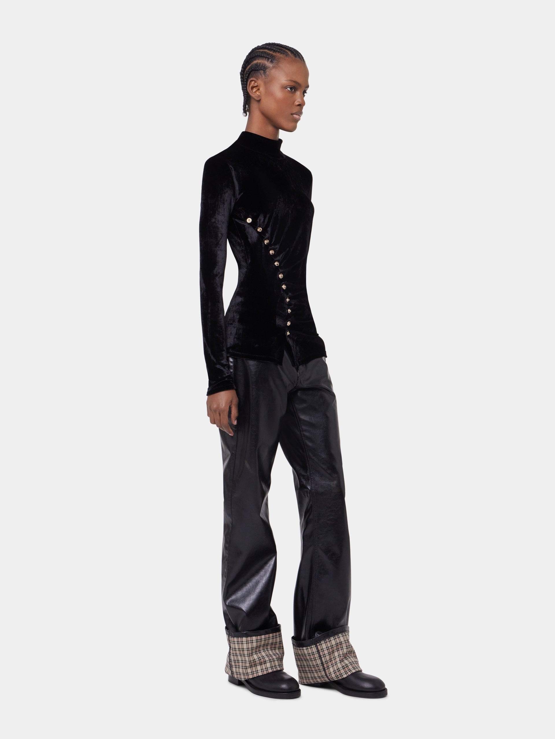 BLACK LONG-SLEEVED DRAPE TOP IN VELVET - 3