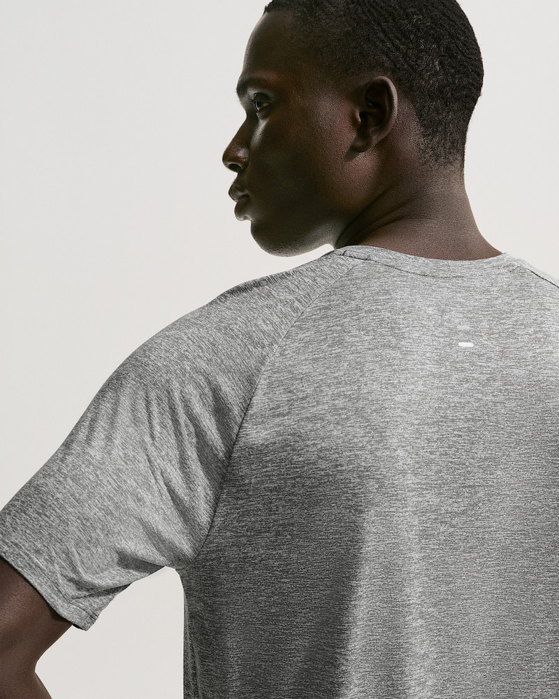 Nike Nike Stride Men's Dri-FIT ADV Short-Sleeve Running Top outlook