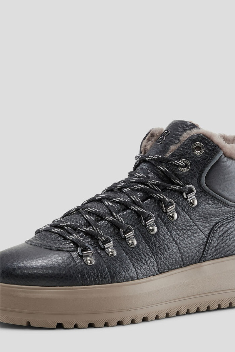 Antwerp High-top sneakers in Black 4