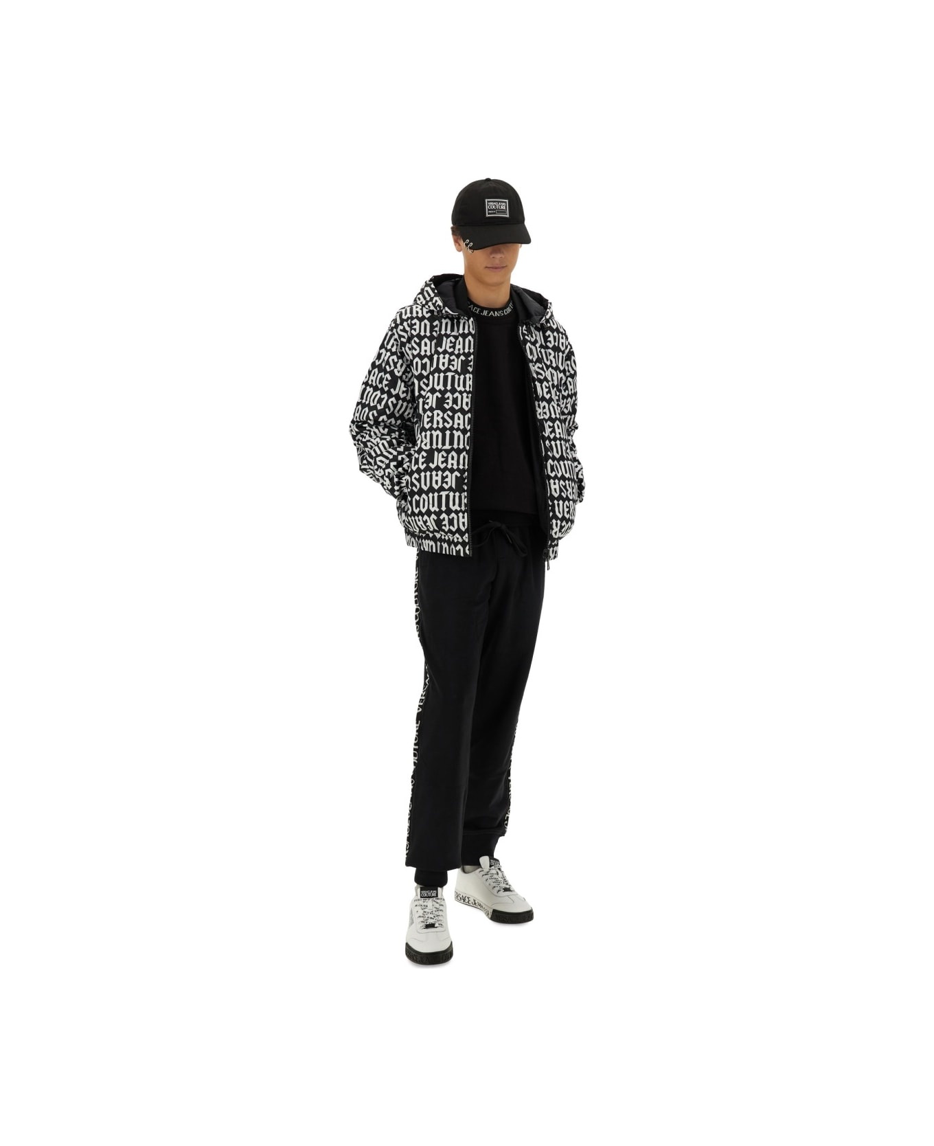 Jogging Pants With Logo - 2