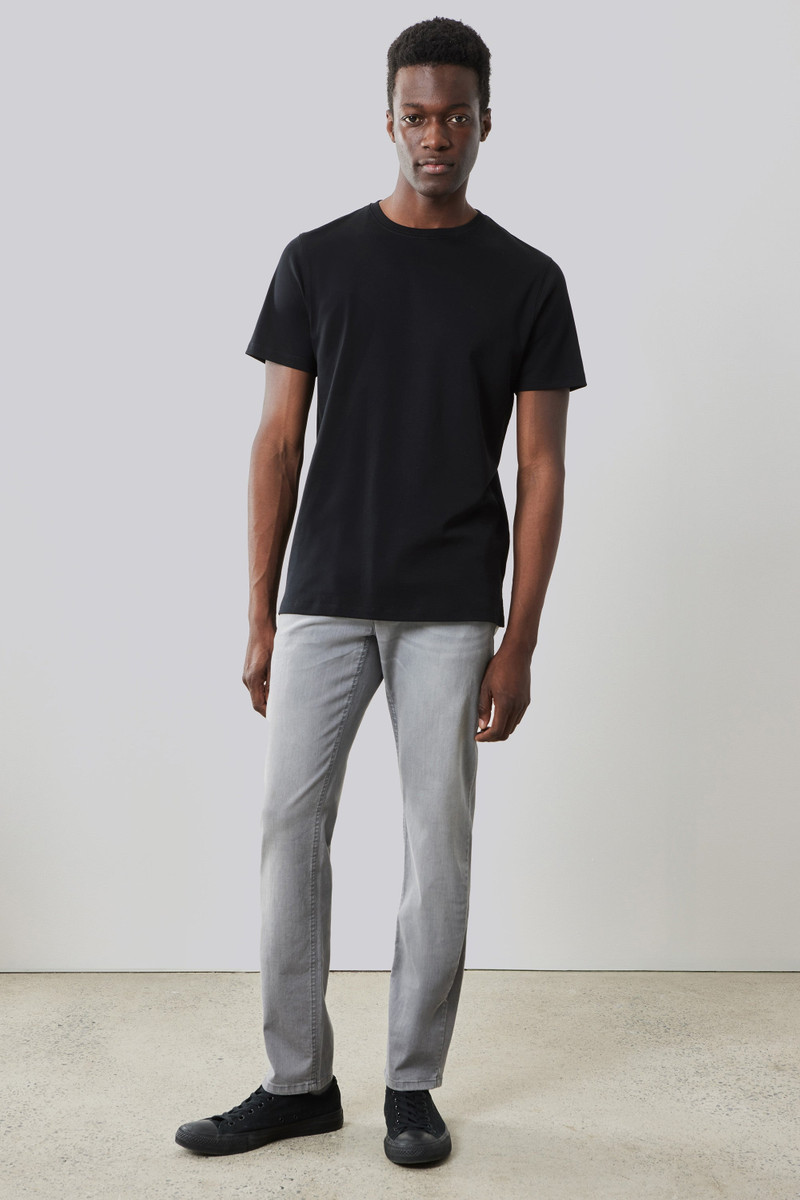 ROBERT BARAKETT The Barakett Tee outlook