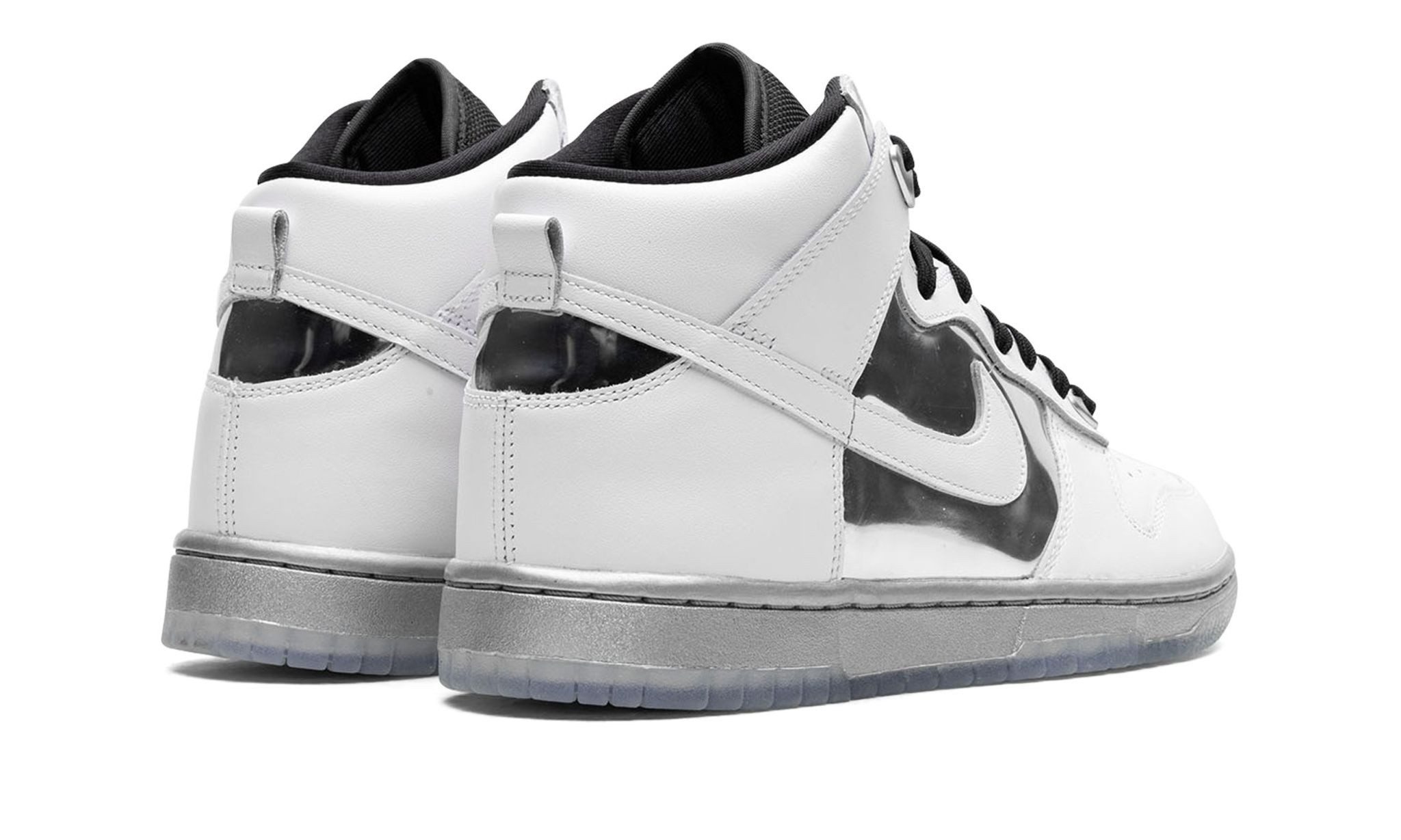 Dunk High SE WMNS "Chrome" - 3