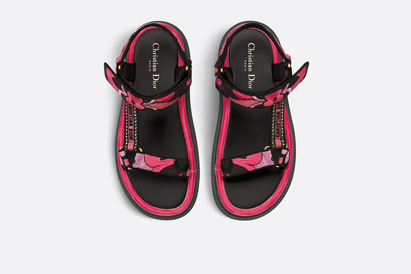 D-Wave Sandal 4