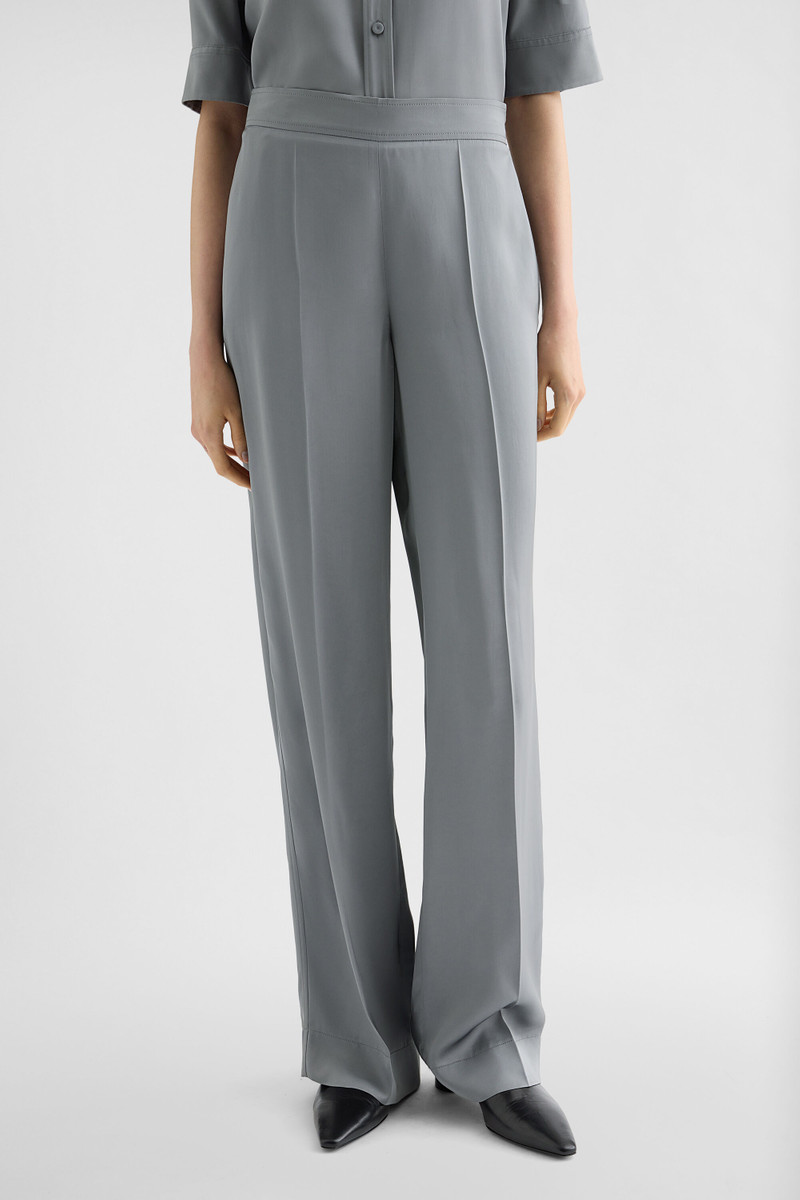 Fluid Viscose Trousers 3