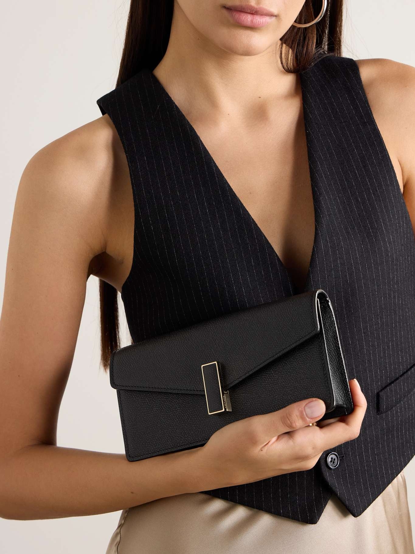 【Valextra】'iside' Clutch Pochette in Pelle Bianca con tracolla | Valextra Iside
