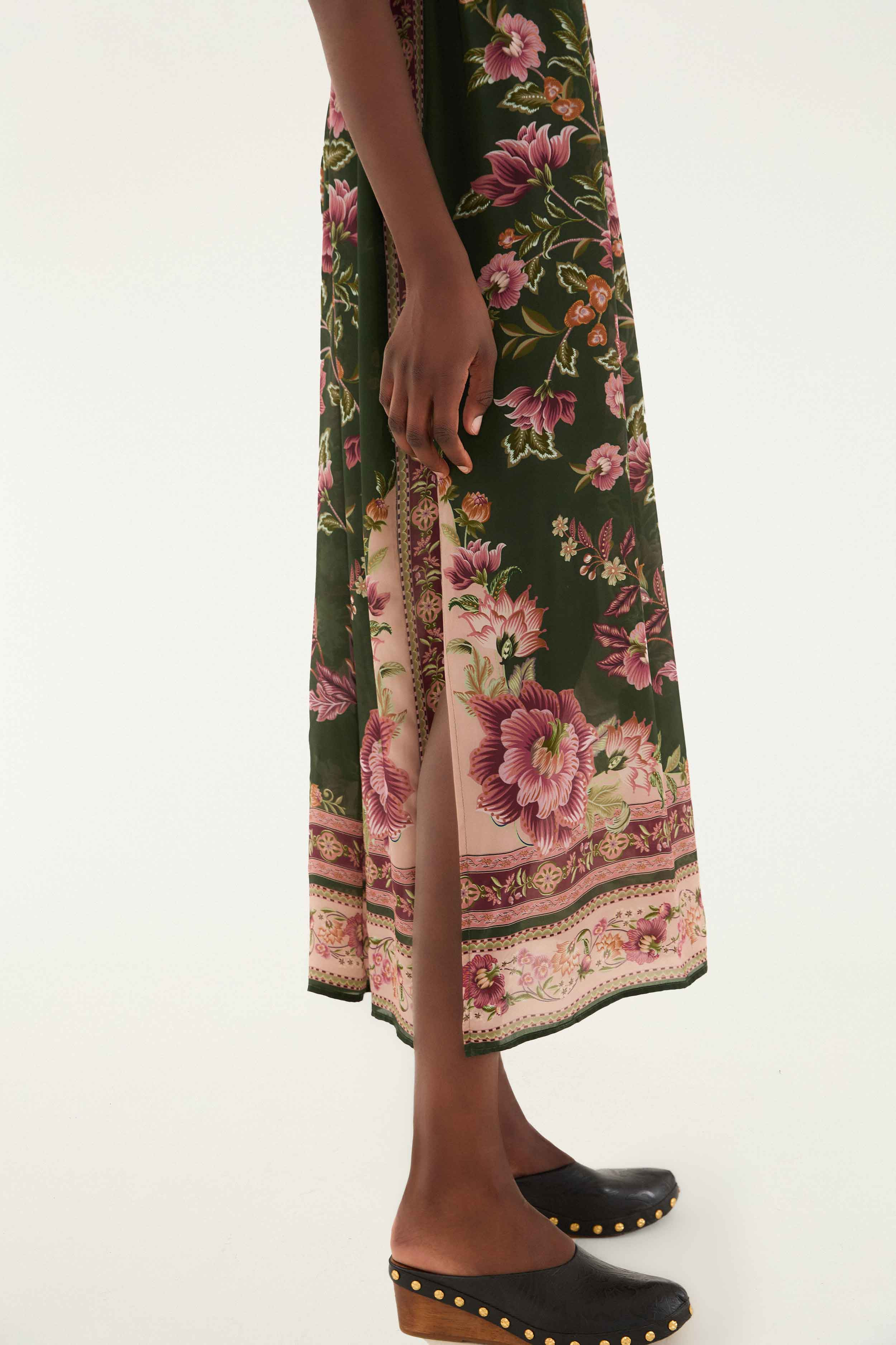Green Flowering Garden Tree Sleveeless Midi Dress - 6