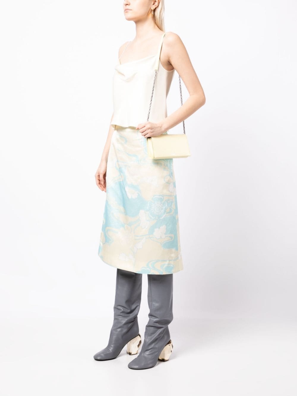 engraved-logo leather crossbody bag - 2