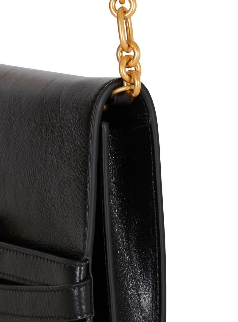 Crinkled leather wallet with Shuffle chain 5