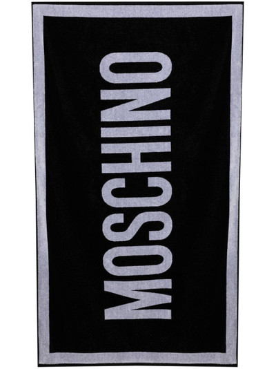 Moschino logo-jacquard beach towel outlook
