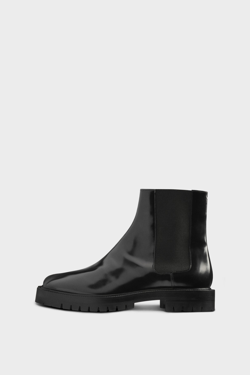 Maison Margiela Tabi Chelsea boot outlook