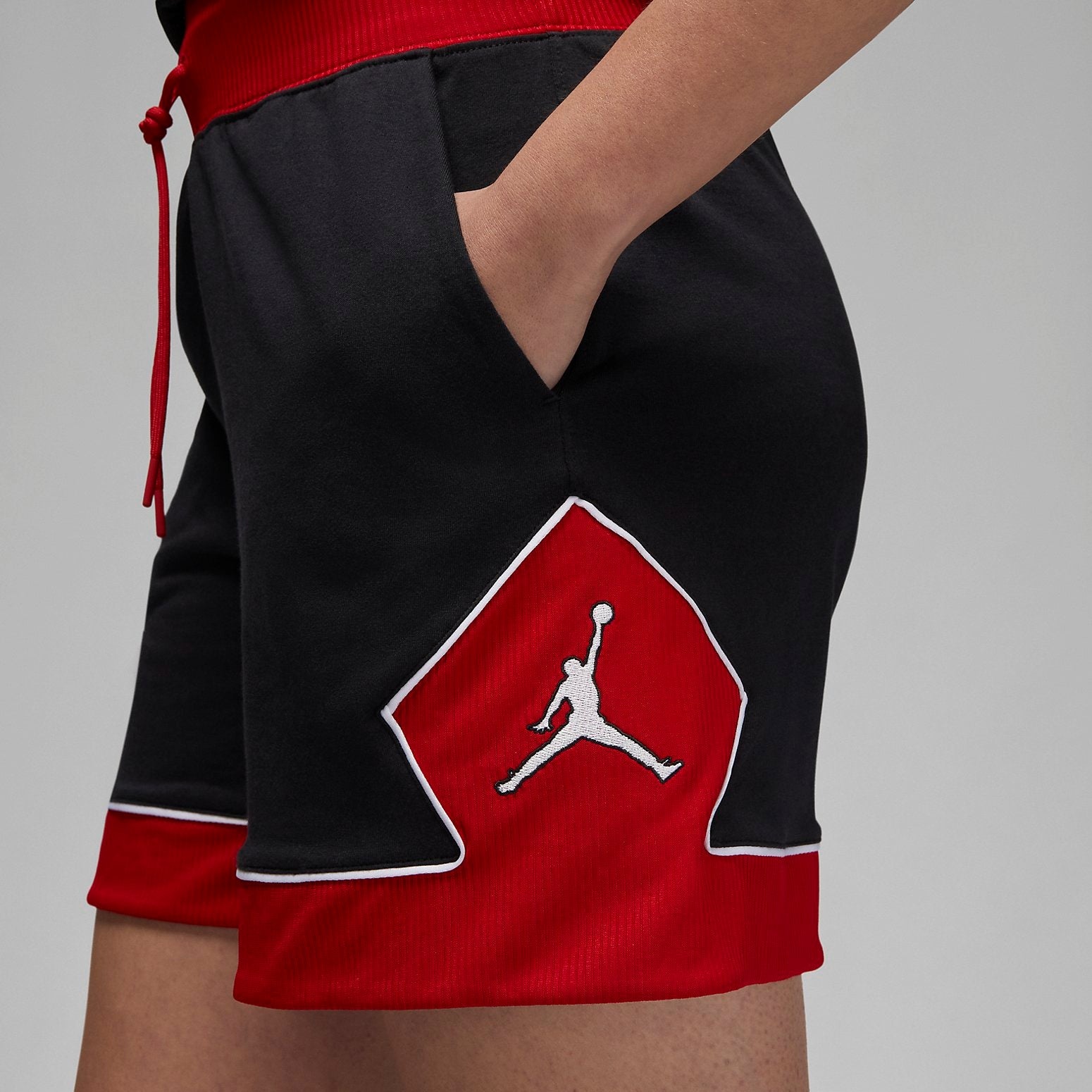 (WMNS) Air Jordan Diamond Short 'Black Red' DZ3352-010 - 3