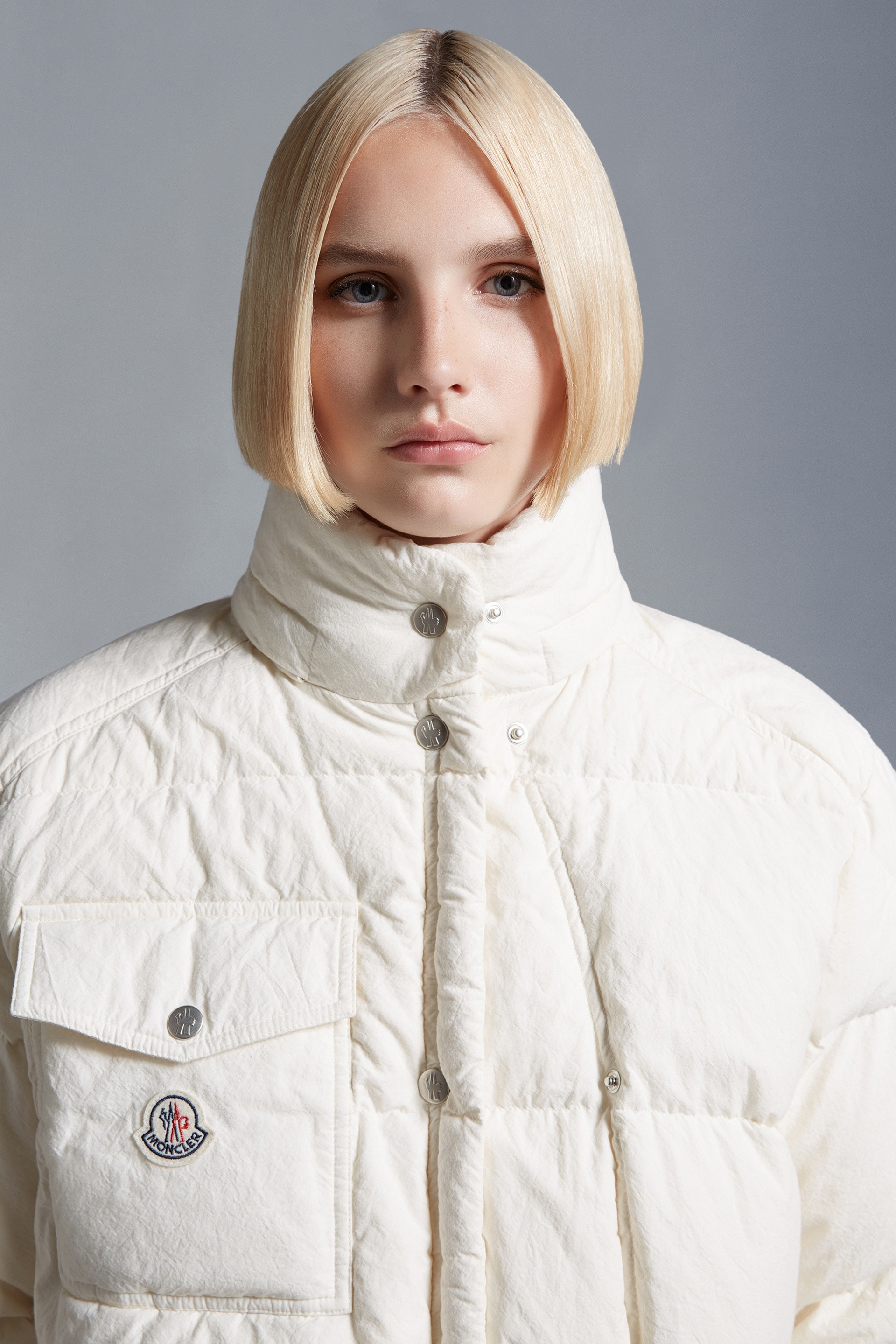 Moncler Karakorum Short Down Jacket Women - 4