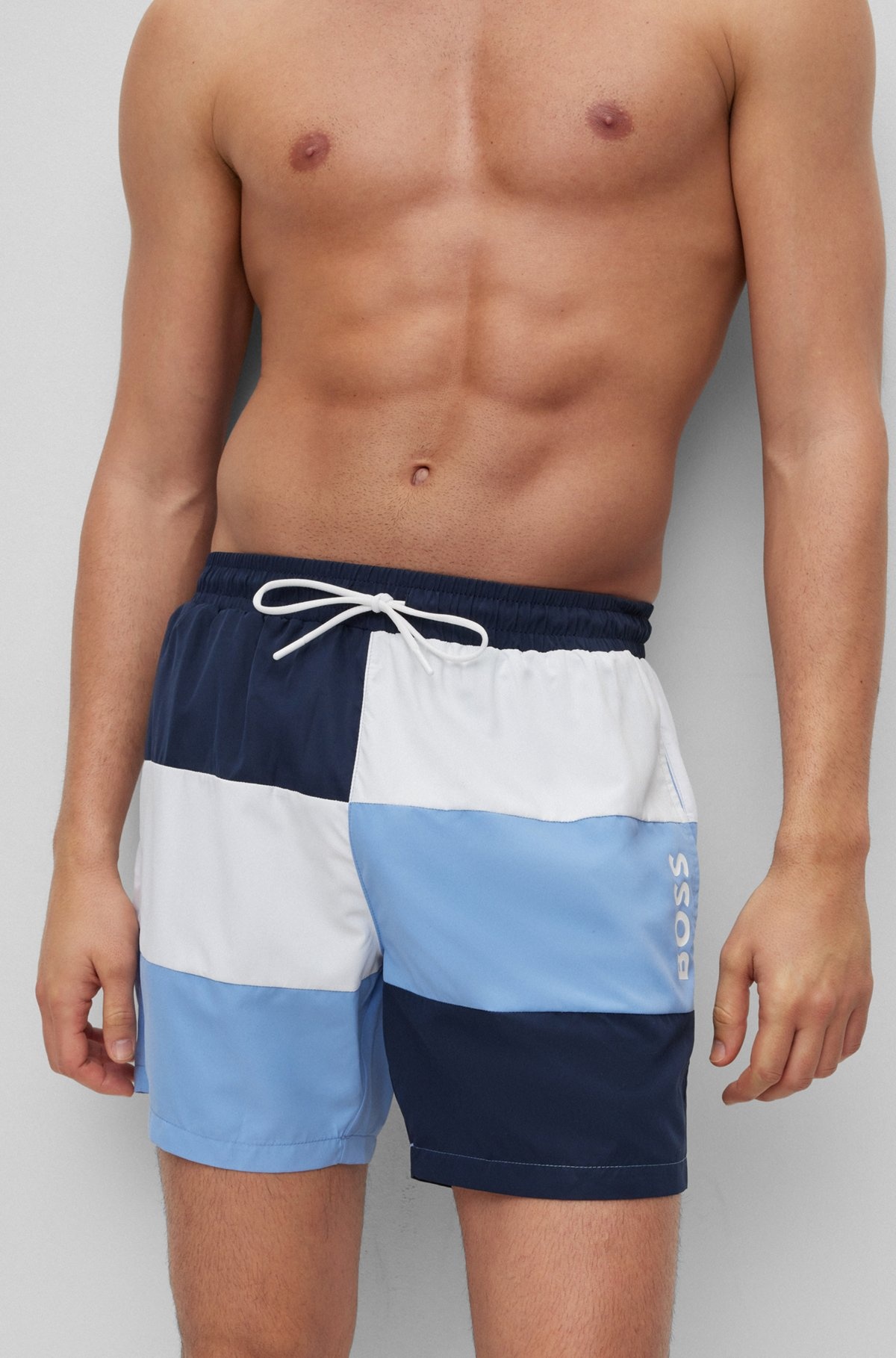 COLOUR-BLOCKED SWIM SHORTS IN QUICK-DRYING MATERIAL - 3