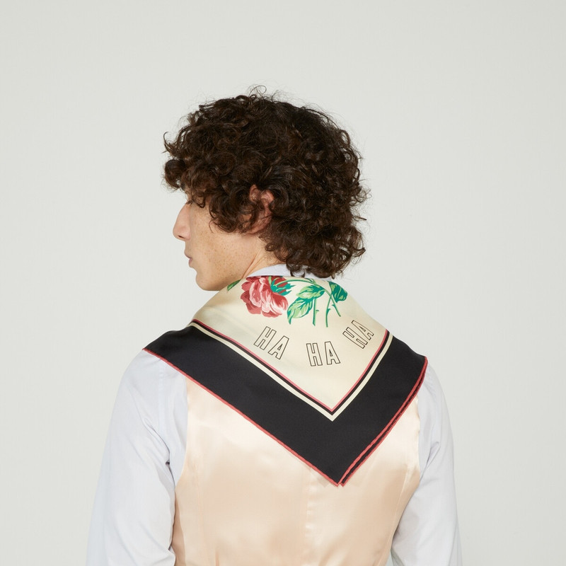 Gucci HA HA HA flower print silk scarf 3