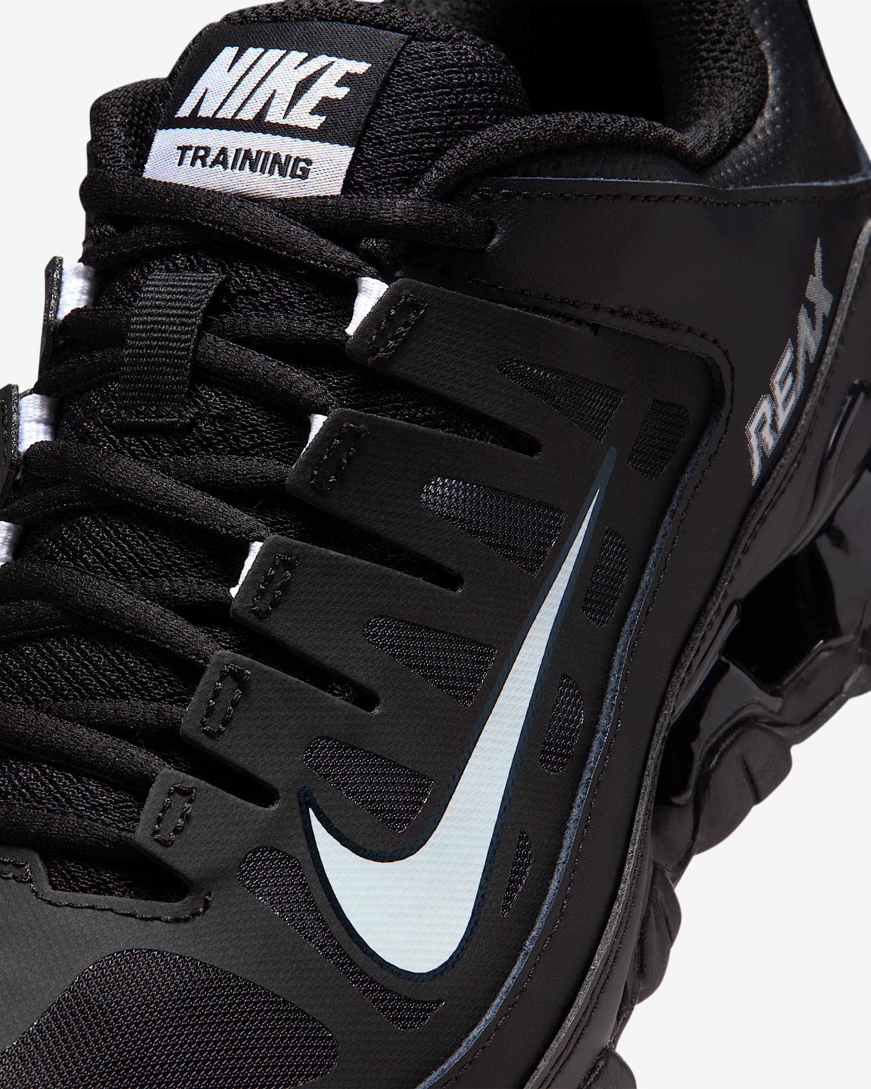 Nike Reax 8 TR Women's Workout Shoes - 7