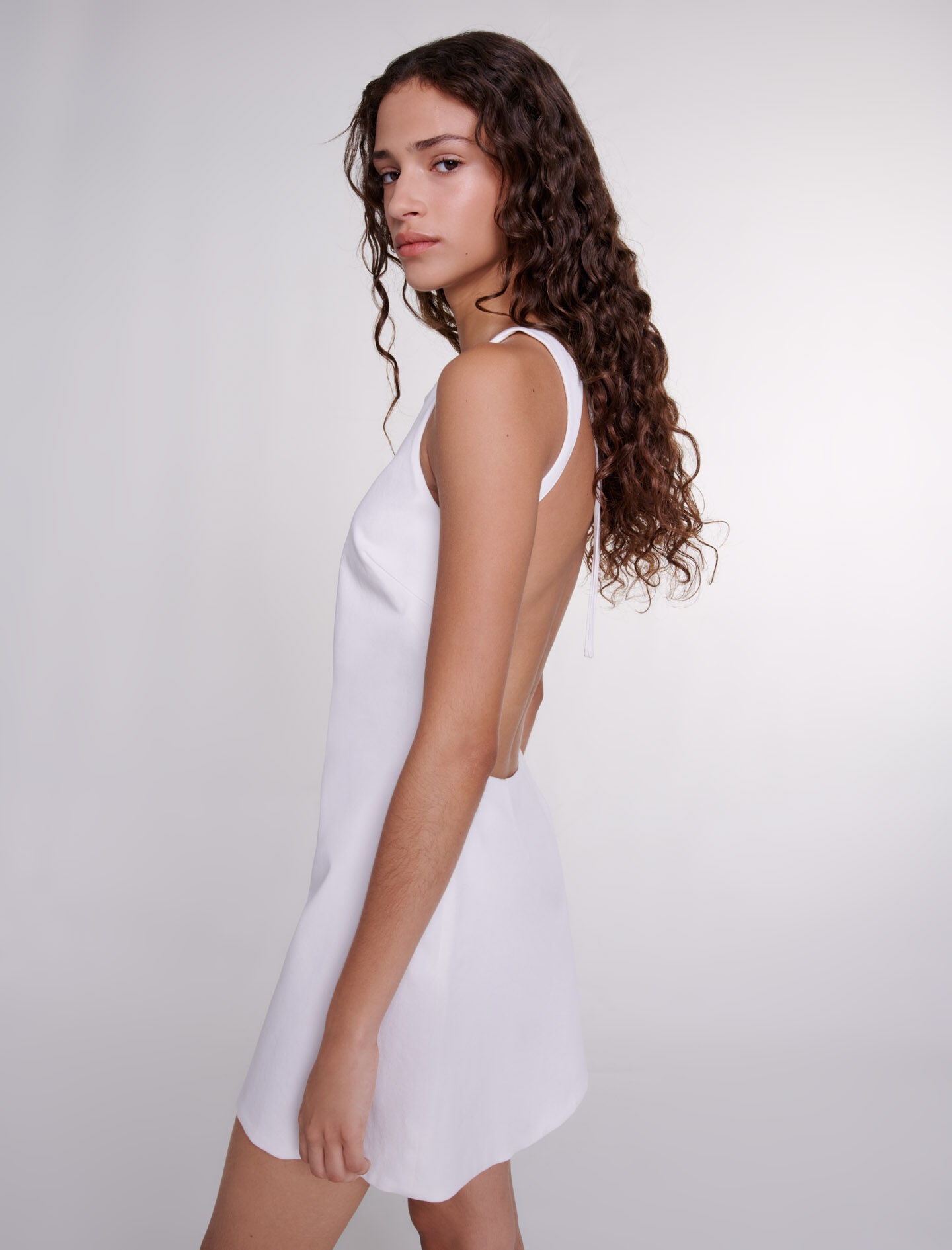 Backless dress - 7