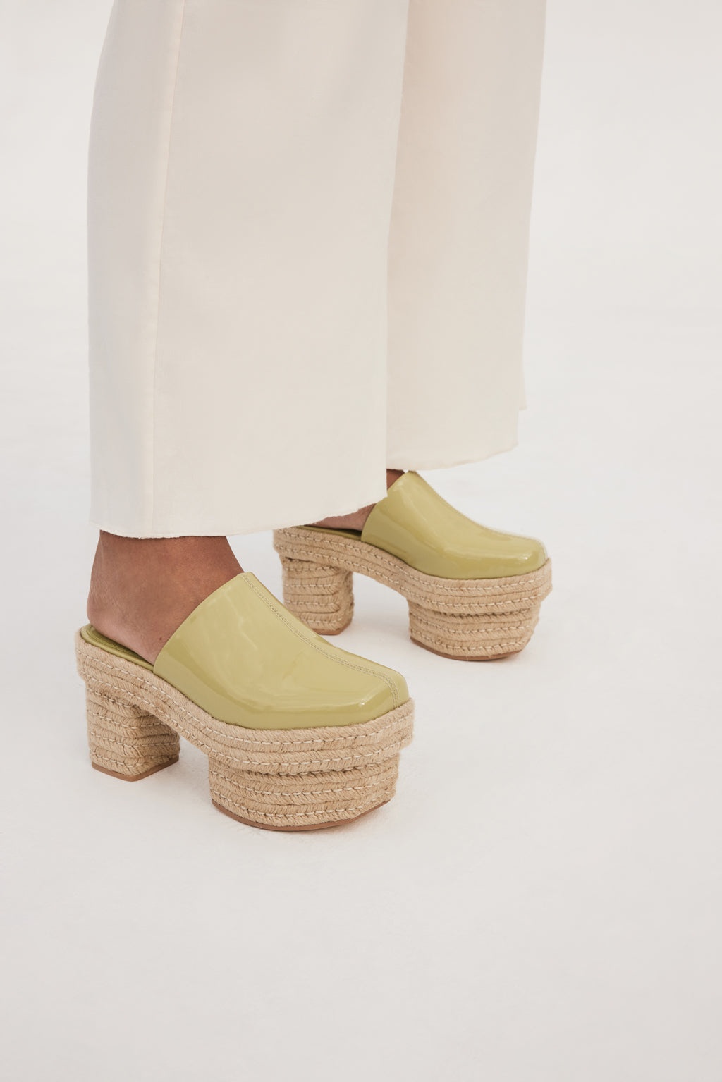 LEAH CLOG - 2