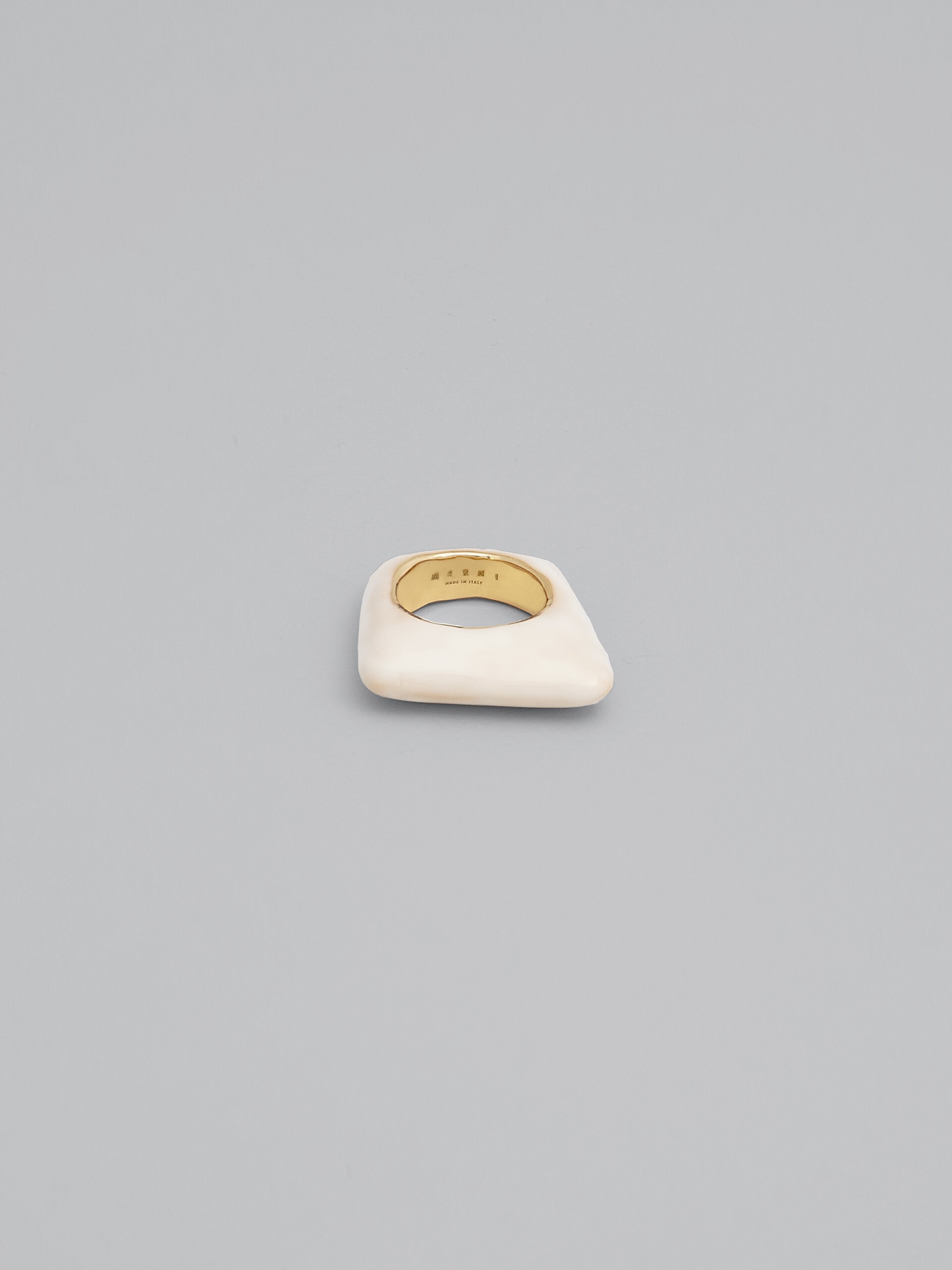 TRAPEZE WHITE RING - 3