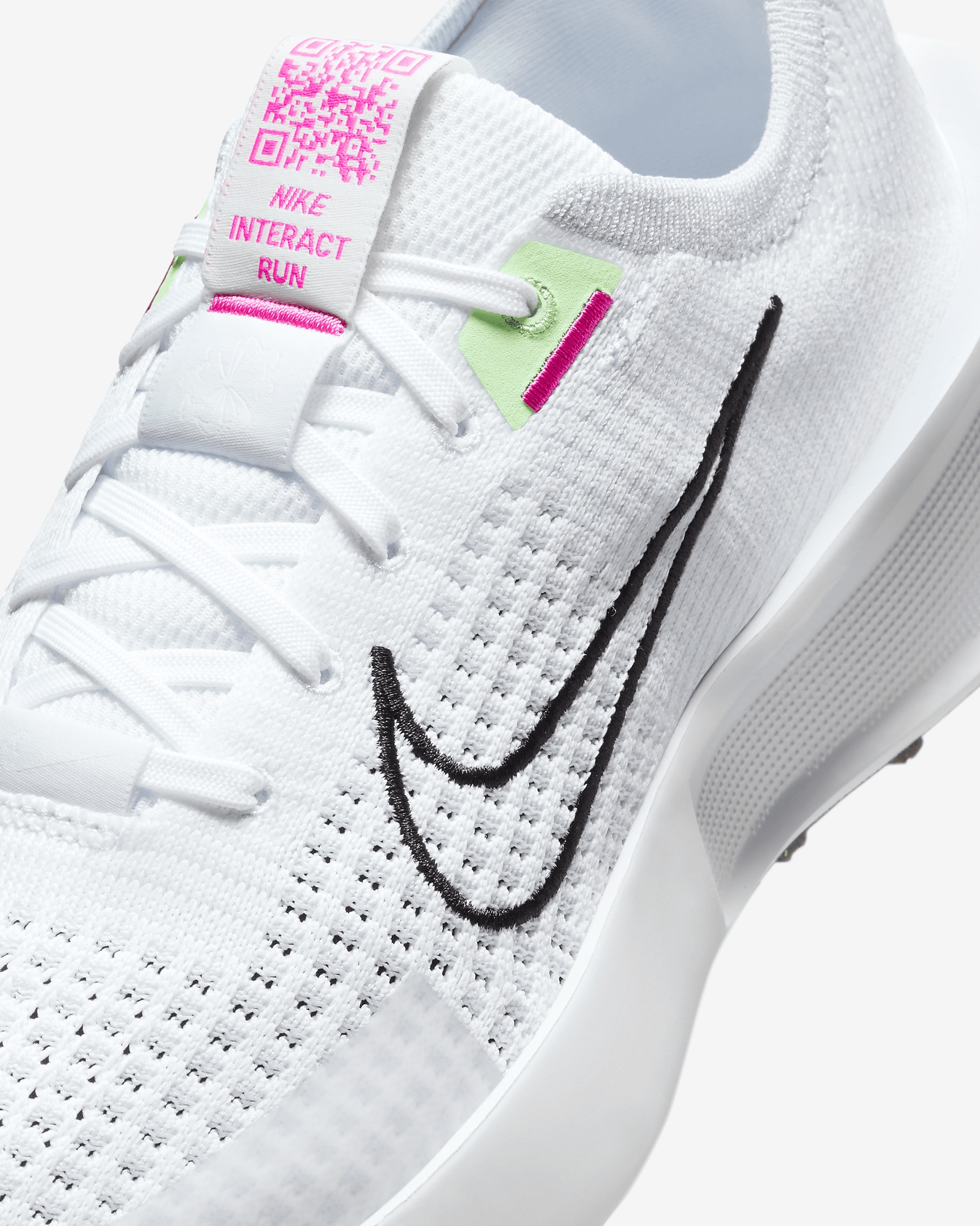 Nike Interact Run Women's Road Running Shoes - 8