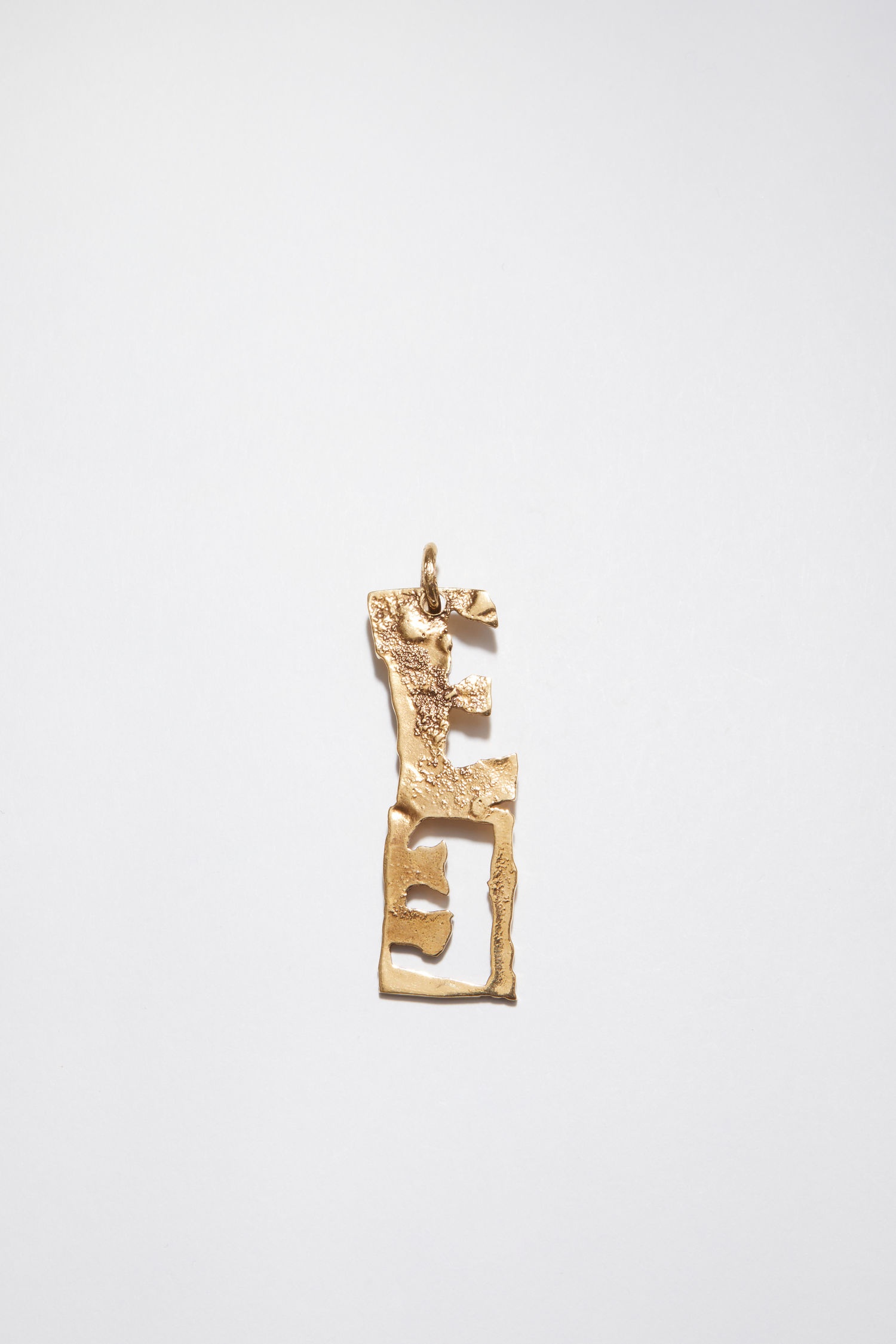 E pendant - Gold - 1