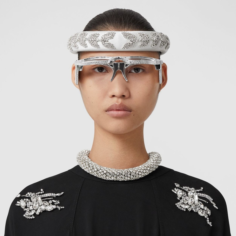 Crystal Embellished Necklace 3