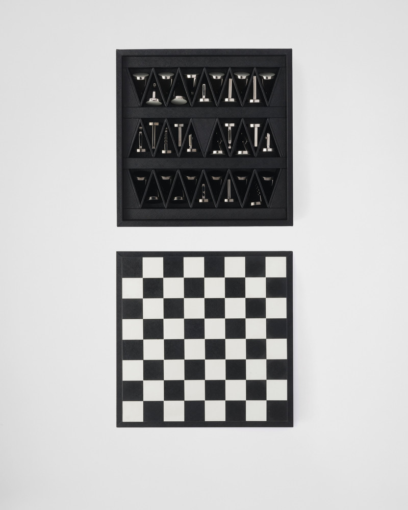 Saffiano leather chess set 1