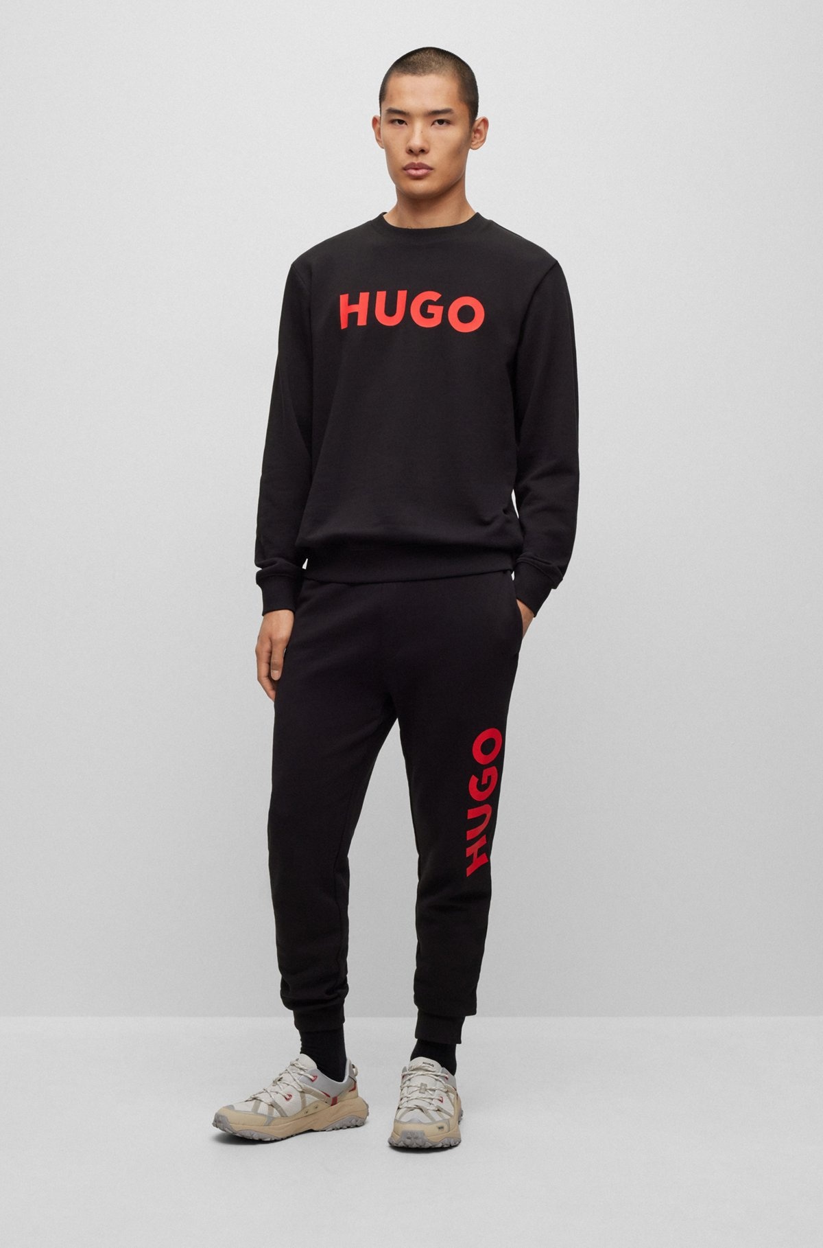 CUFFED TRACKSUIT BOTTOMS IN FRENCH TERRY WITH CONTRAST LOGO - 4
