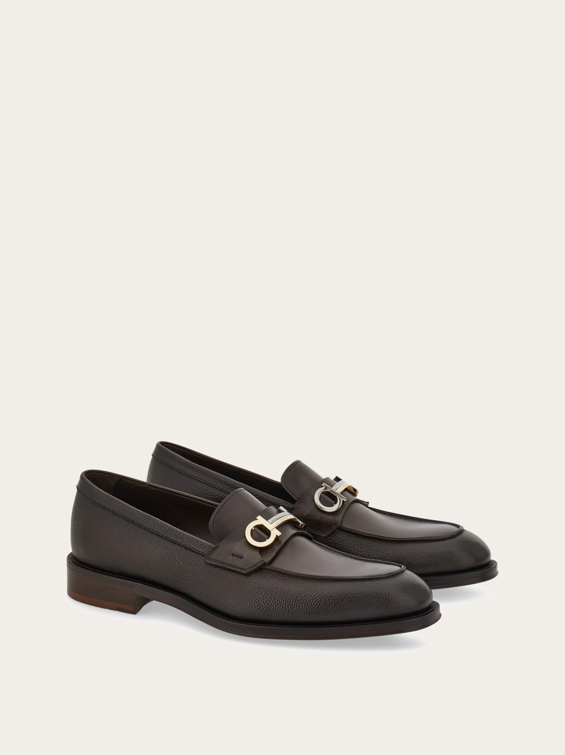 Moccasin with Gancini ornament - 5