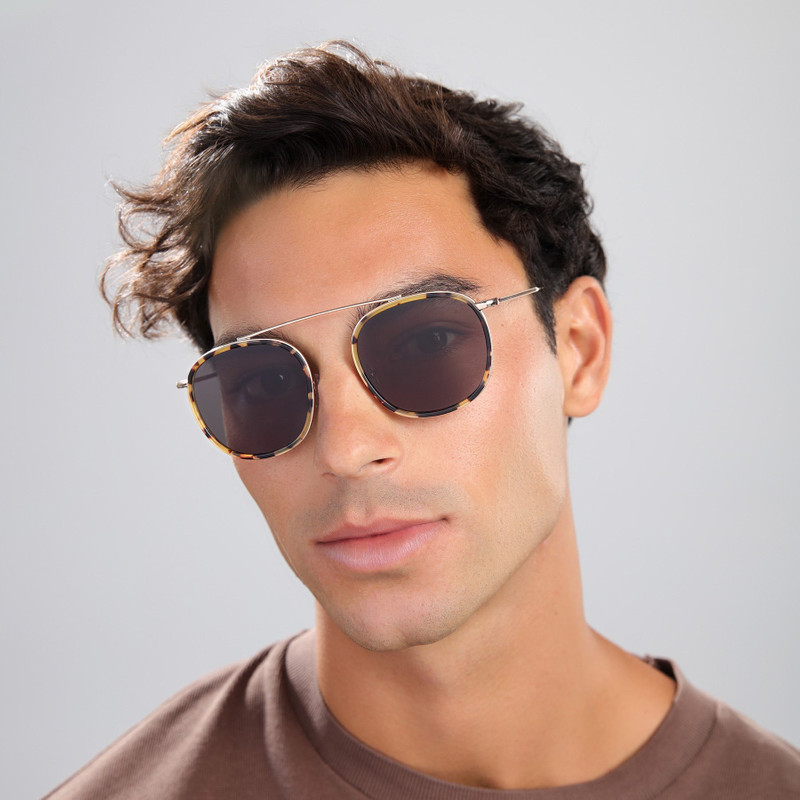 illesteva Mykonos Ace Sunglasses outlook