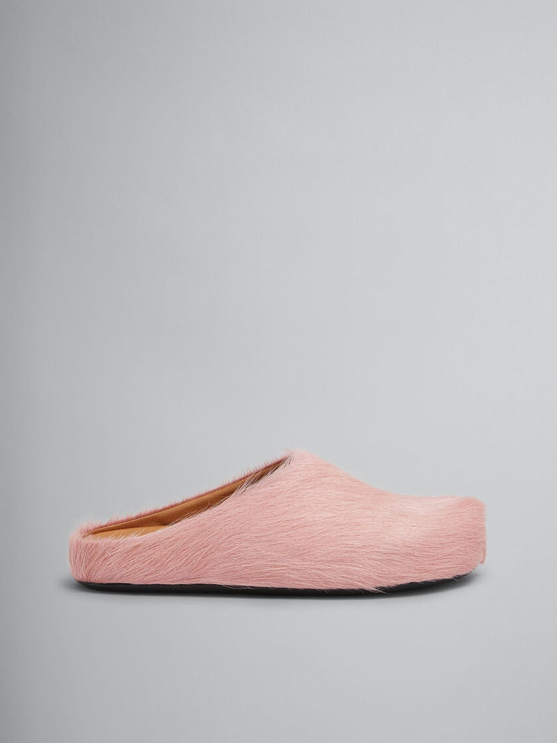 PINK LONG-HAIR CALFSKIN FUSSBETT SABOT - 1