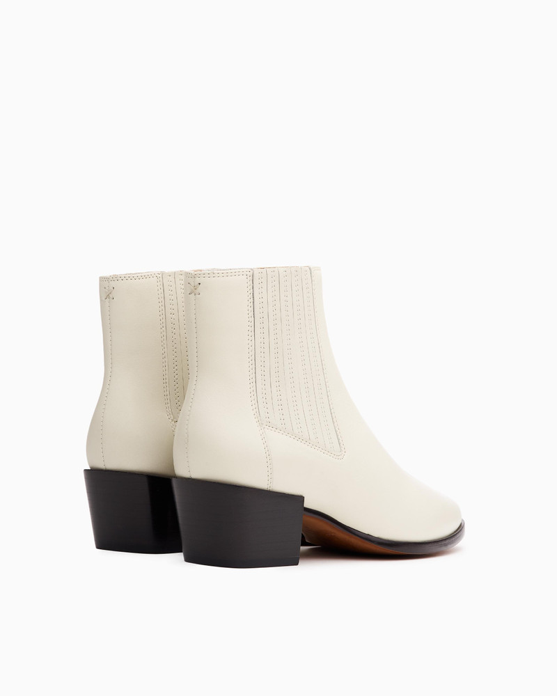 Rover Boot - Smooth Leather
Chelsea Ankle Bootie 3