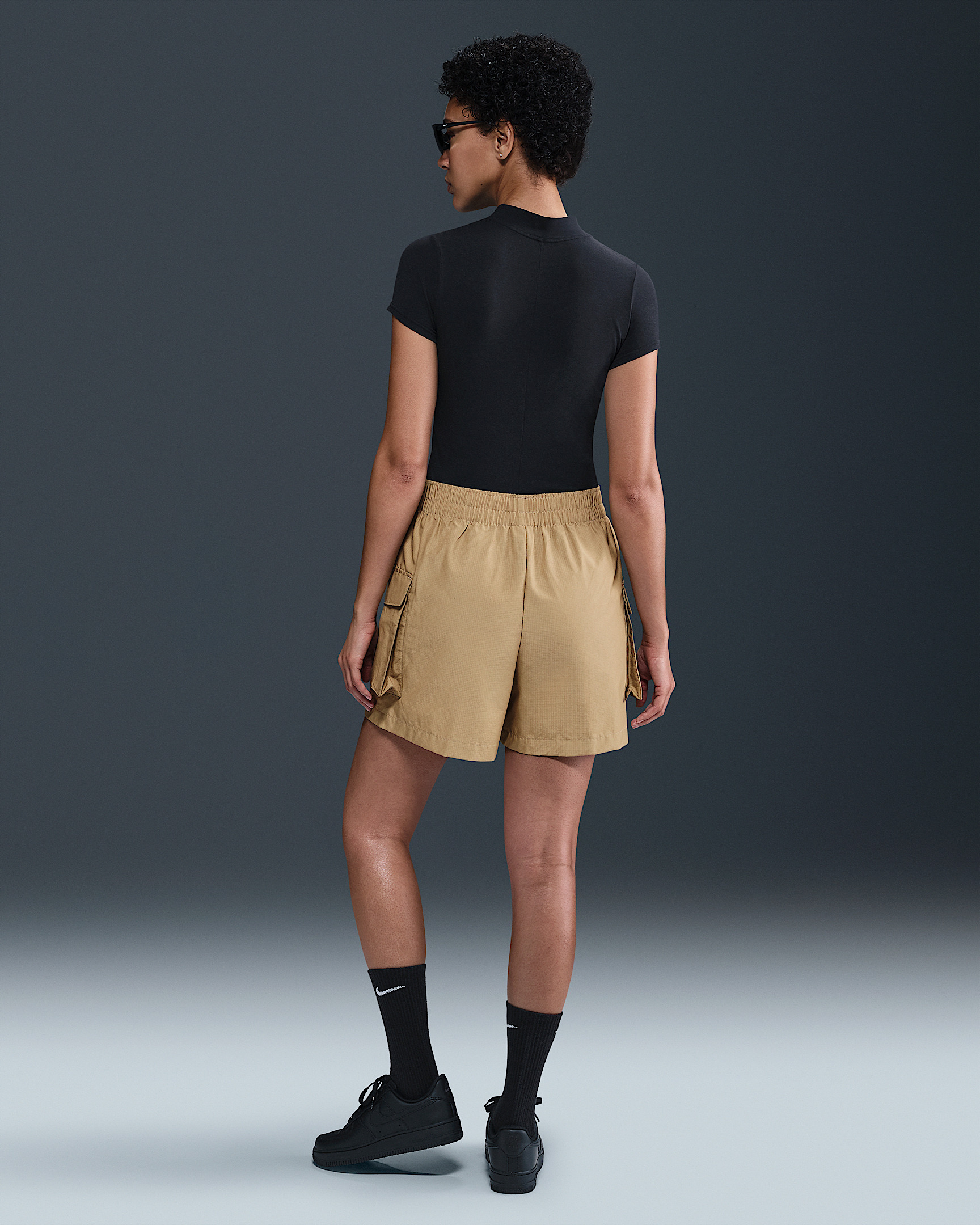 Nike Sportswear Essential Woven Women's High-Waisted 5" Cargo Shorts - 4