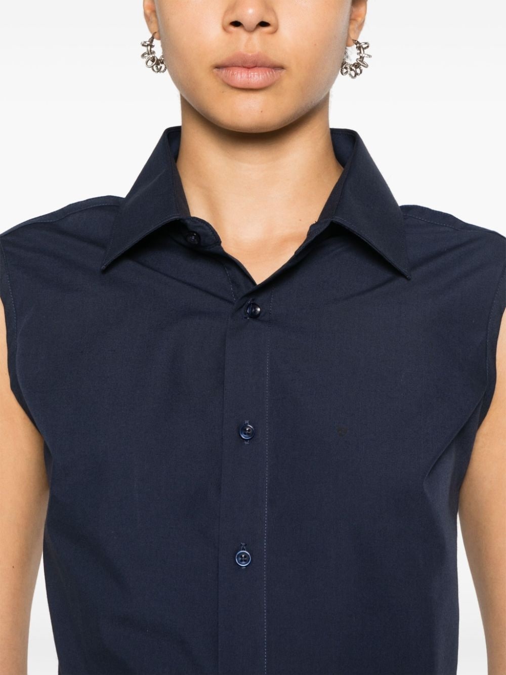 sleeveless open-back shirt - 5