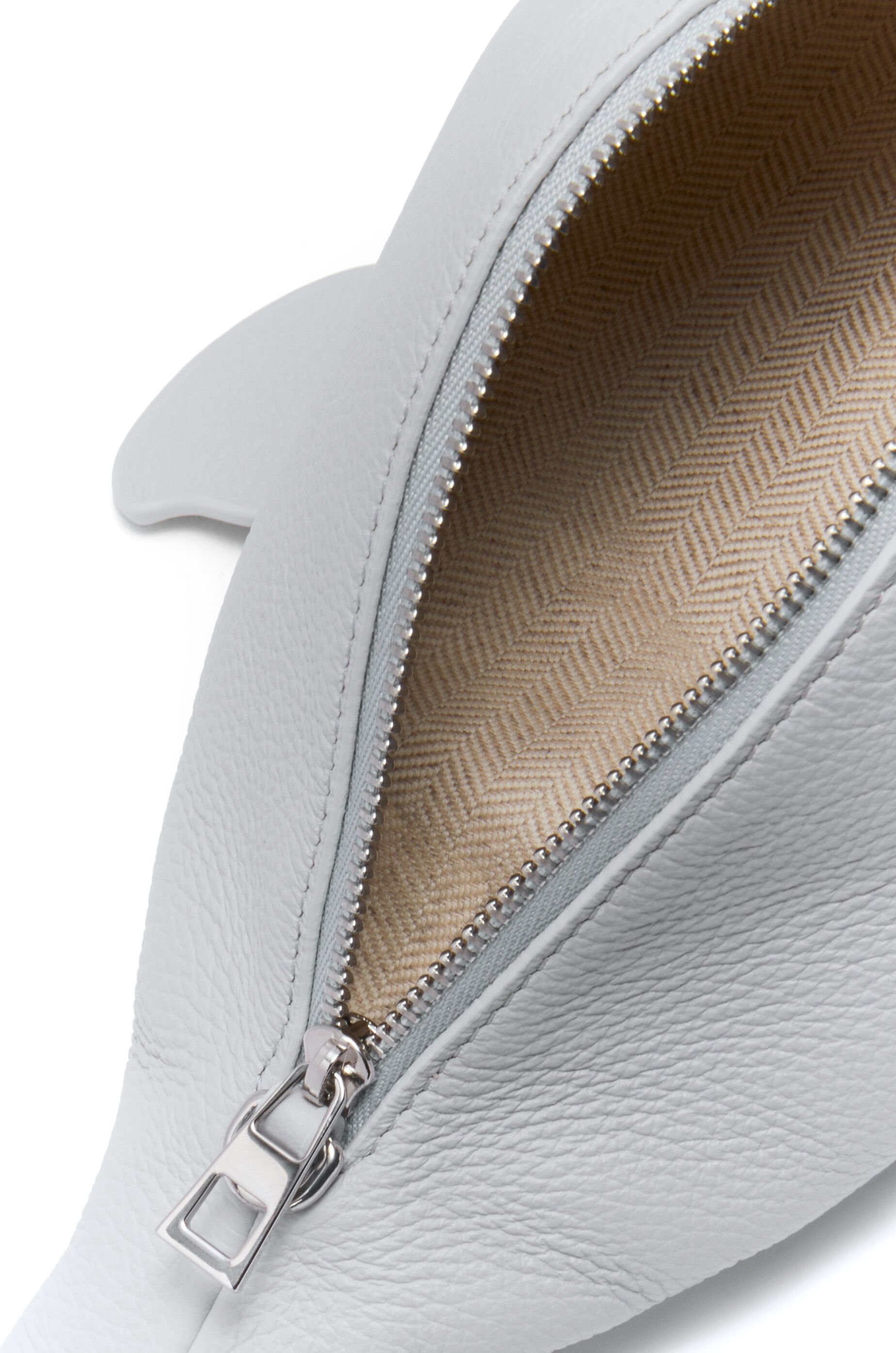 Whale bag in soft grained calfskin - 6