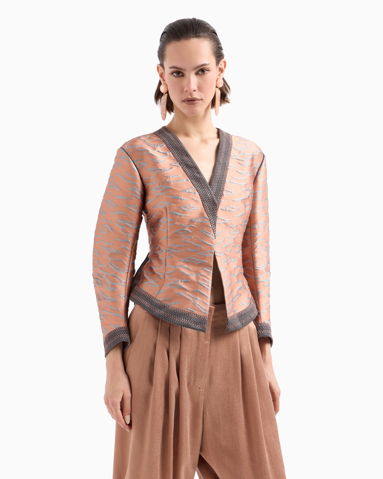 SHORT JACKET IN A JACQUARD SILK BLEND - 4