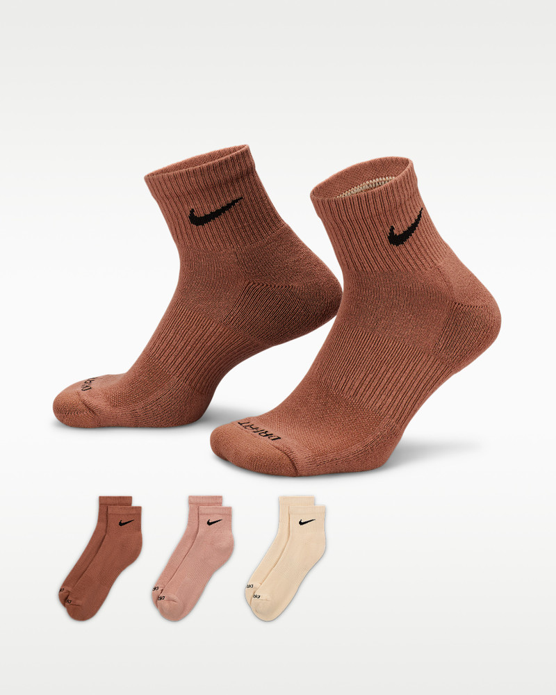 Nike Everyday Plus Cushioned Training Ankle Socks (3 Pairs) 1