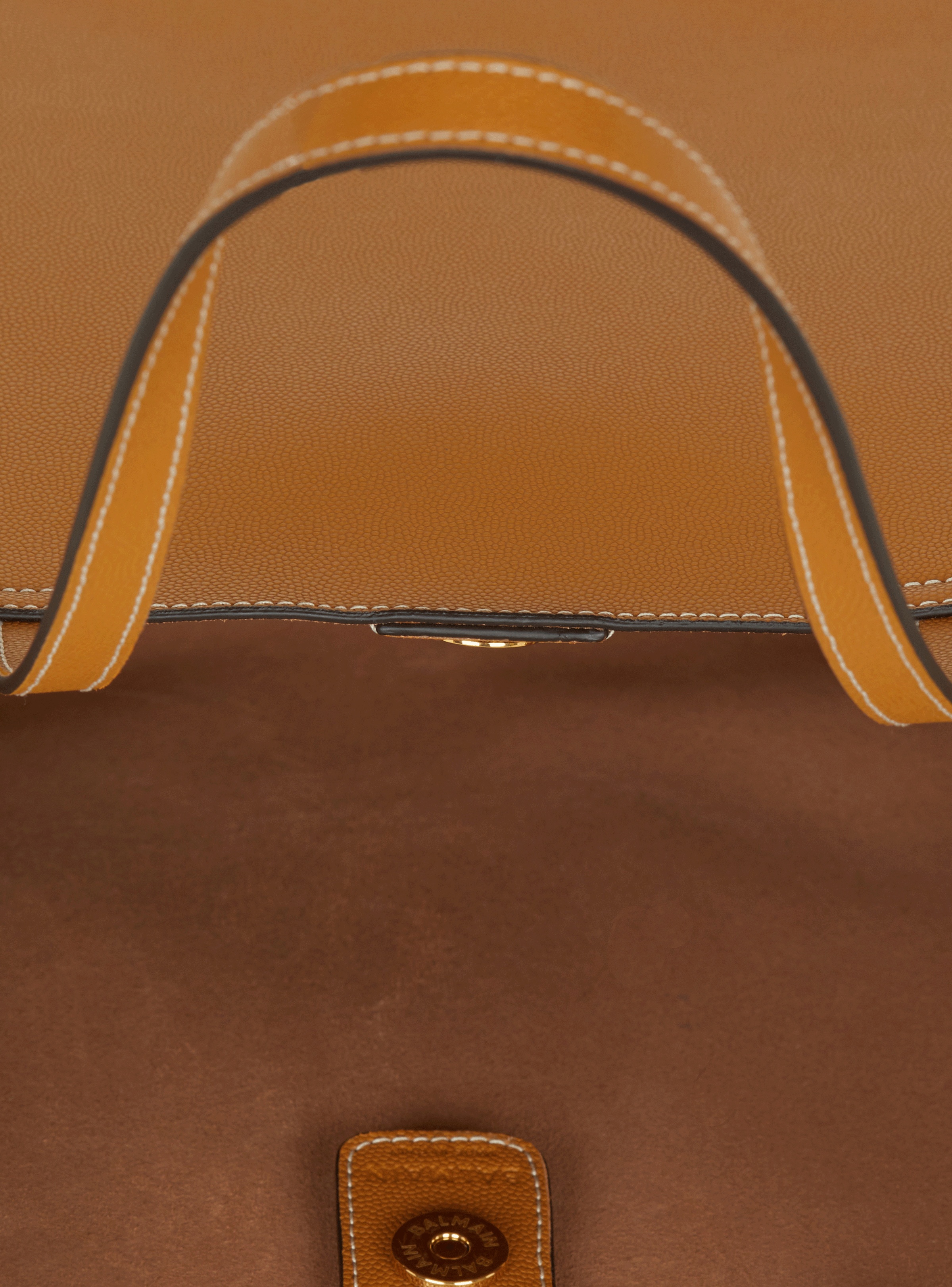 Emblème grained leather tote bag - 6