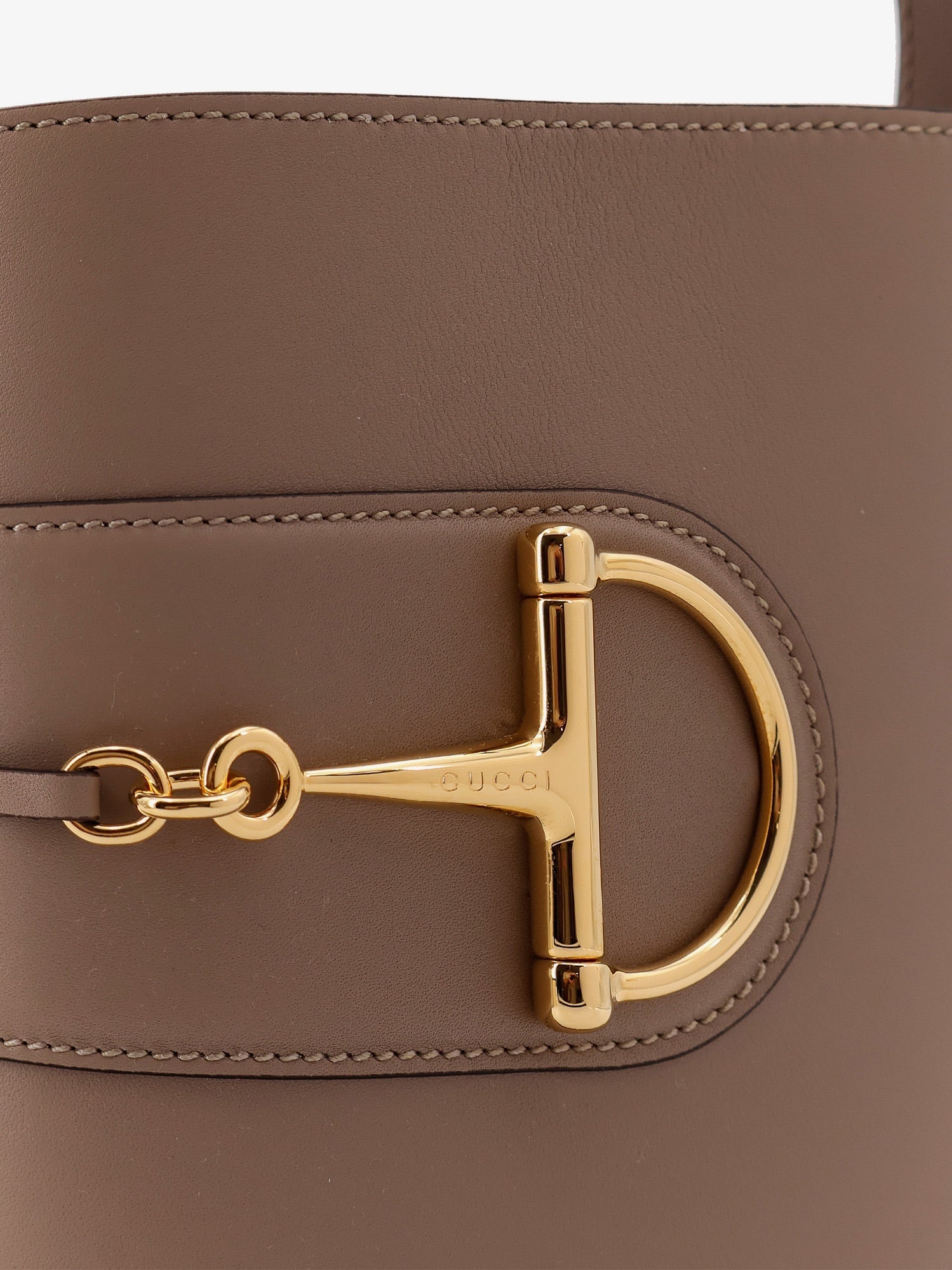 Gucci Gucci 73 Leather Bucket Bag - 5