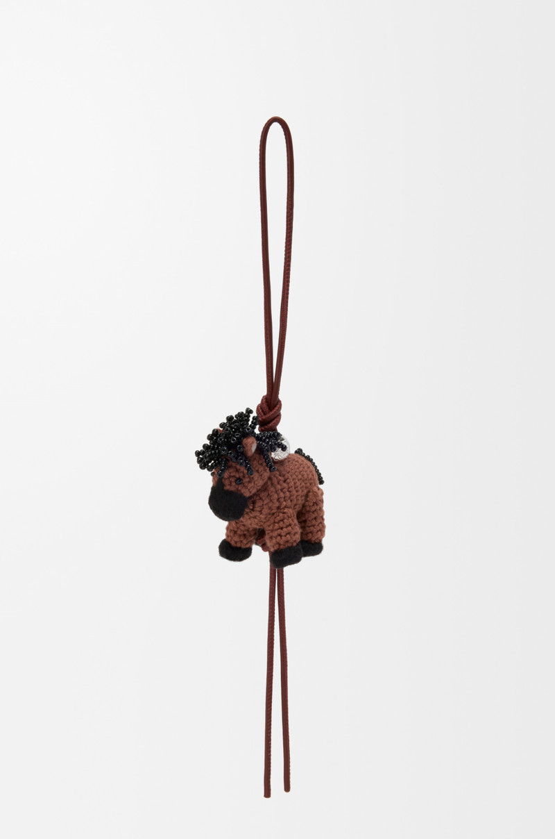 Horse charm in felt 1