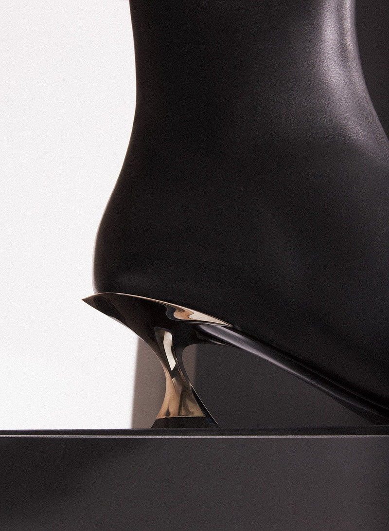 Black leather Fang 55 ankle boots 5