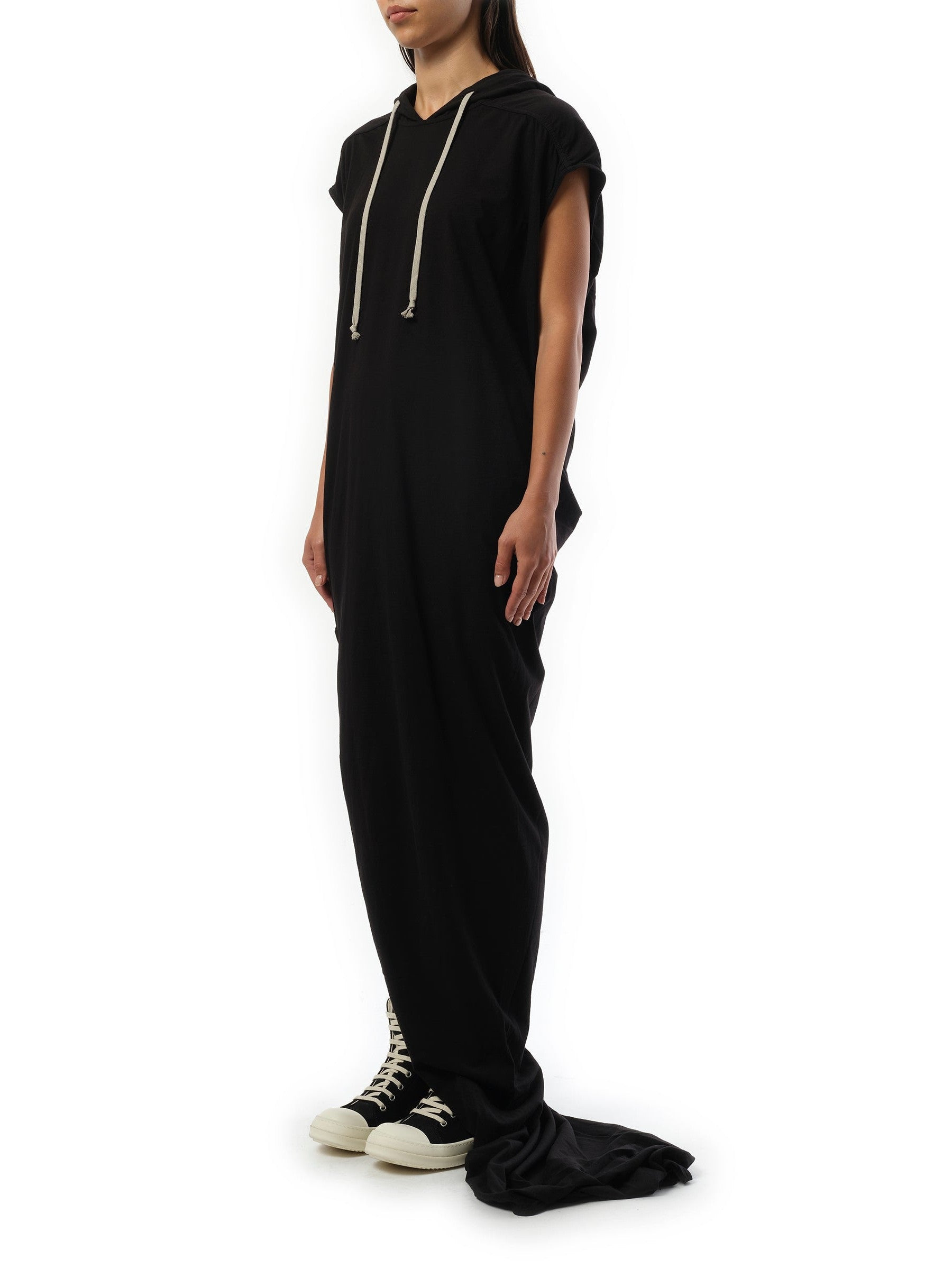 Edfu T Dress in Black - 4