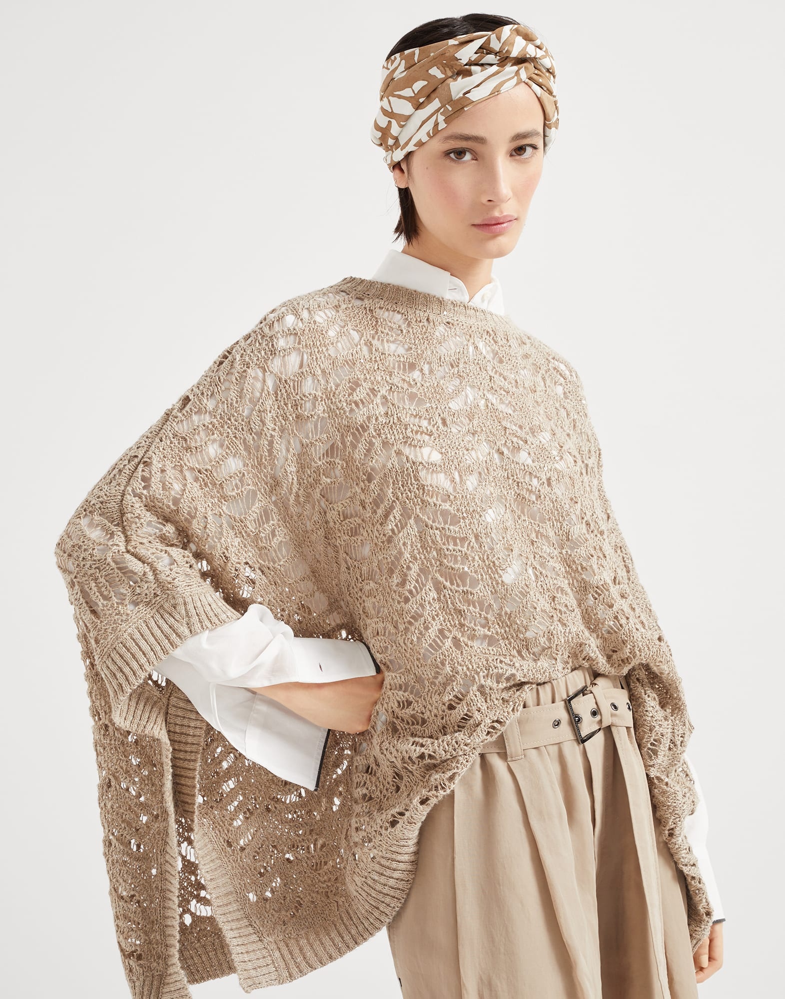 Foliage lace knit poncho in linen and silk Diamond yarn - 4