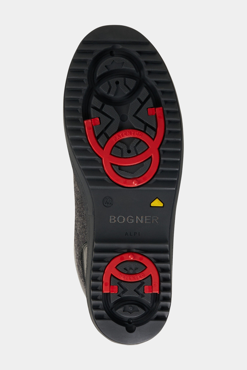 Anchorage Lace-up boots with spikes in Black 8