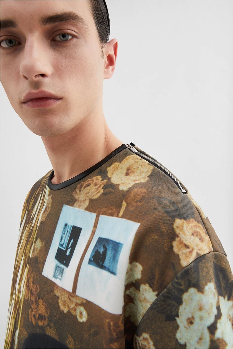 Printed T-Shirt with Leather Trim - 4