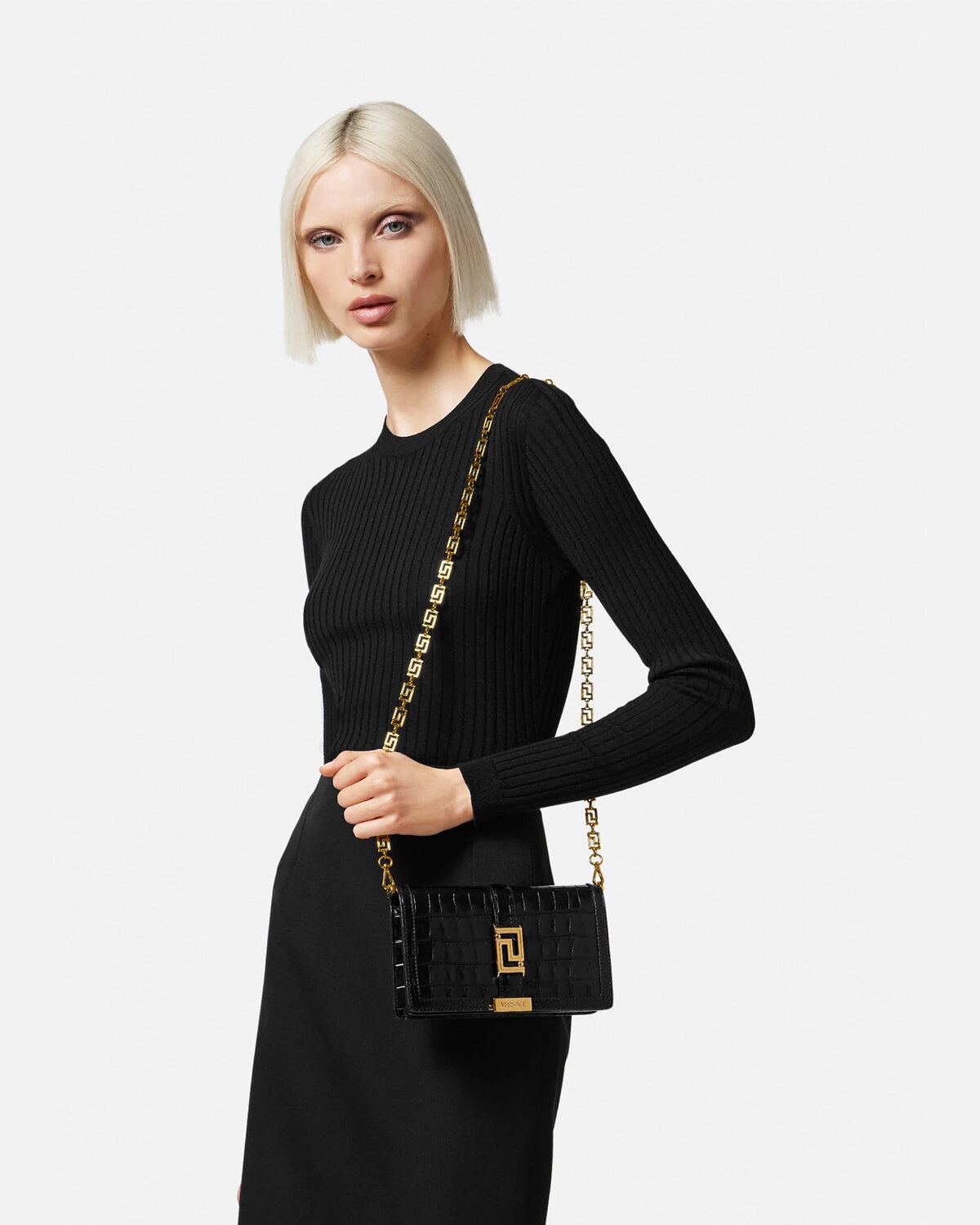 【関税＆送料込み】Versace Greca Goddess Leather Crossbody Versace - Greca Goddess leather crossbody bag black - The Corner