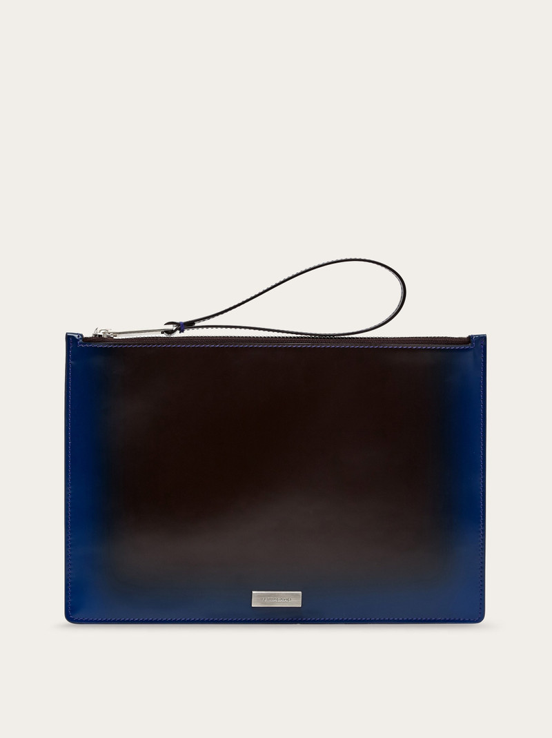 Item holder with nuanced detailing 1