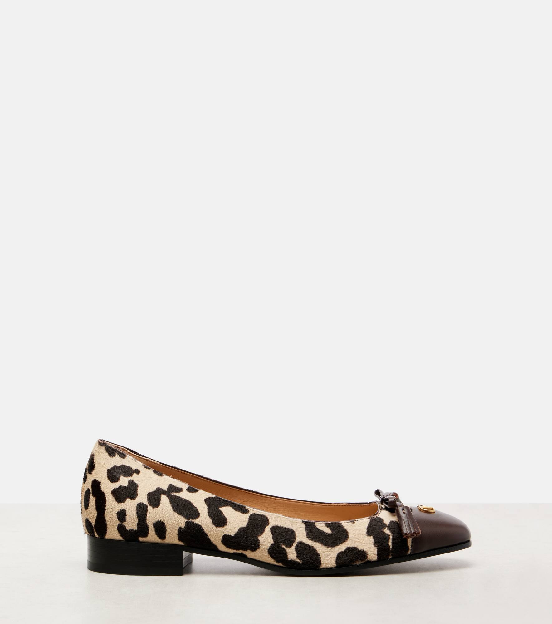Valet Du Roi 25 calf hair and leather pumps - 4